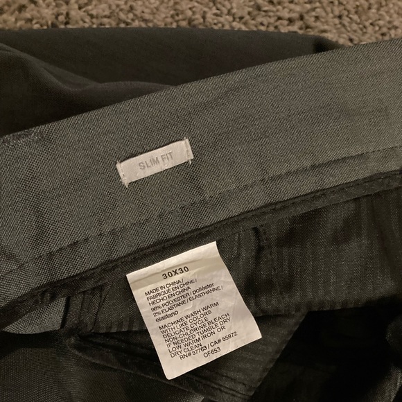 Perry Ellis Slim Fit dress pants 30x30 - Picture 2 of 3